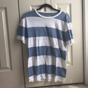 White and blue striped t shirt
